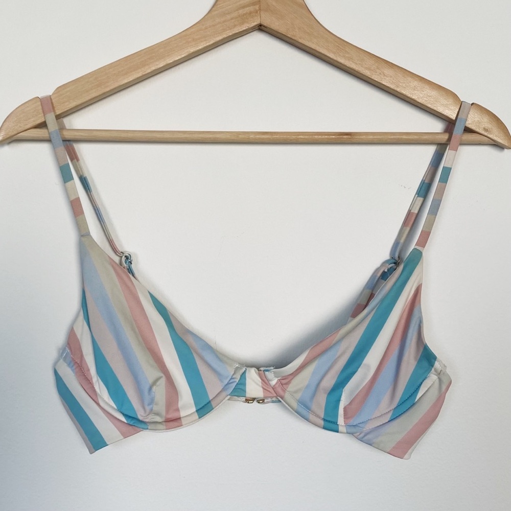 Beach Riot Whitney bikini top